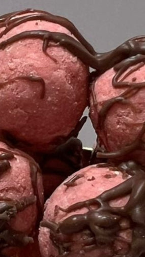 Strawberry Holiday Popcorn – Limited Edition